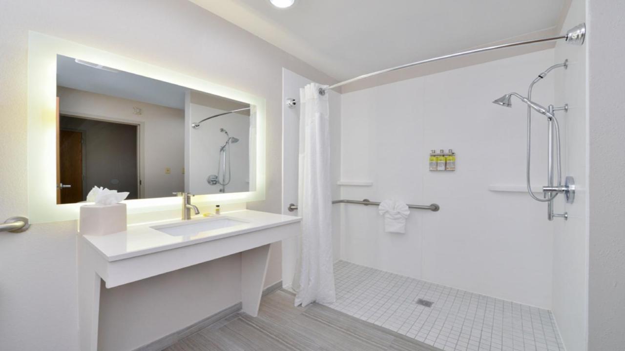 Holiday Inn Express Hotel & Suites La Place By Ihg Esterno foto